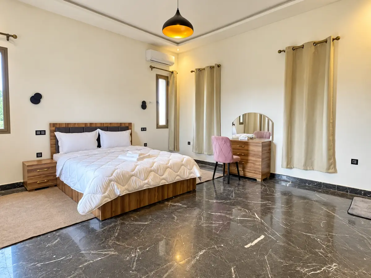 Villa — Villa Bouzar, piscine et jardin d’oliviers sur 2 500 m² — photo 5
